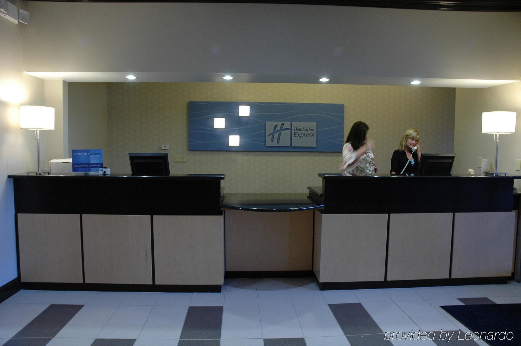 Holiday Inn Express Monticello By Ihg Beltér fotó